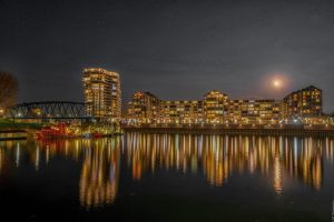 NACHT-handelskade-volle-maan_-1-scaled